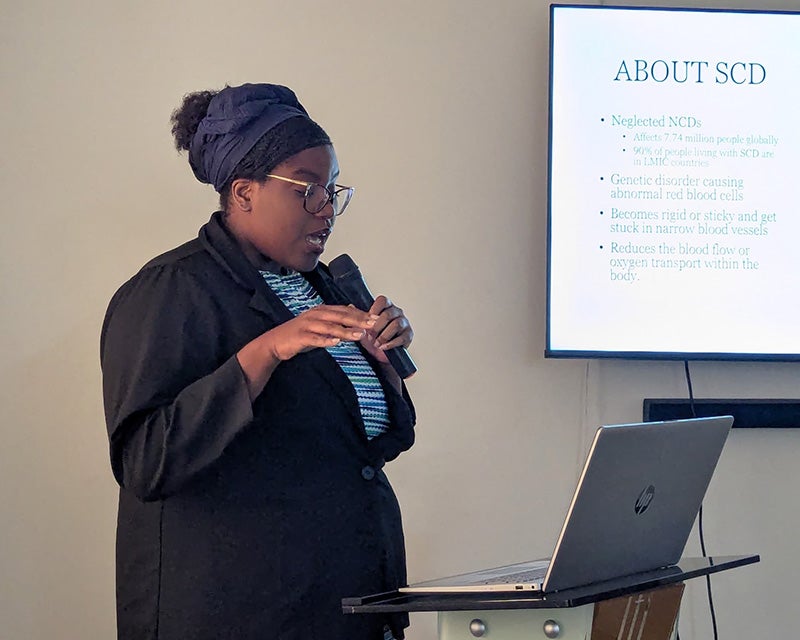 Tara-Yesomi presents her research